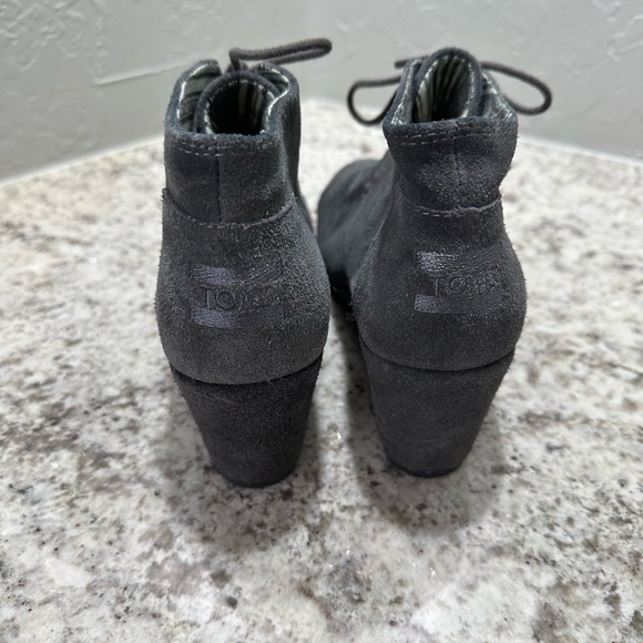 Tom's Gray Suede Women's Kala Booties - Picture 3 of 9